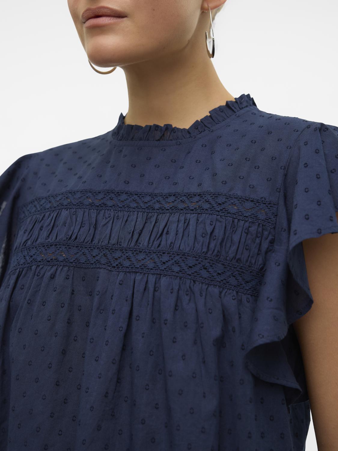 model_shot-detail