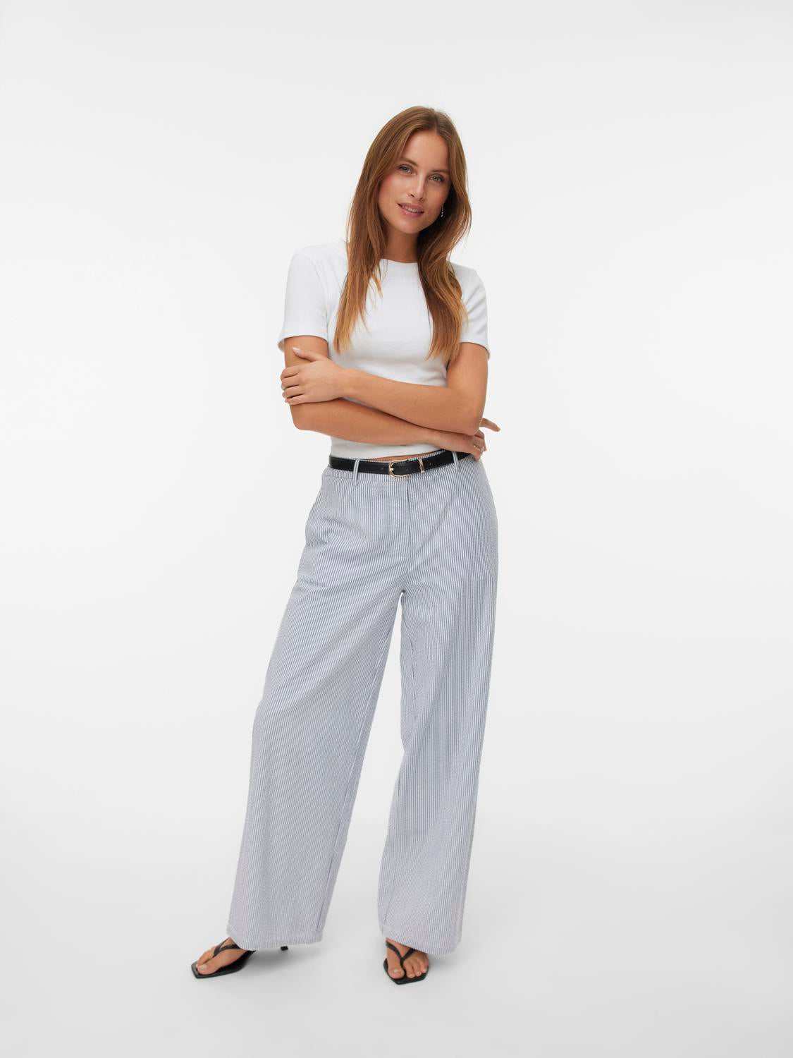 model_shot-front